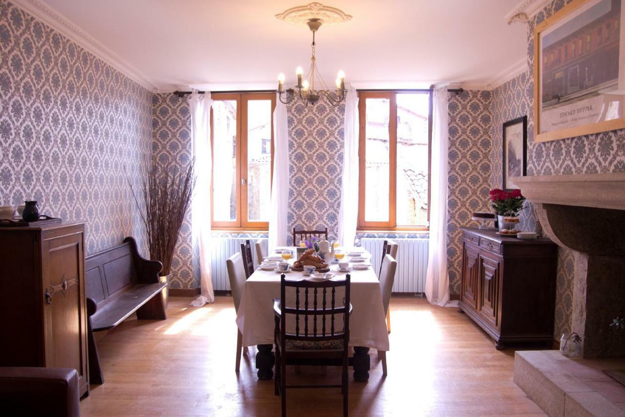Le Cheval Blanc Bed and Breakfast Saint-Antonin Εξωτερικό φωτογραφία